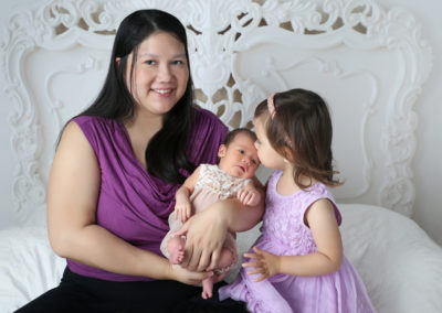 A photo from Samantha’s newborn shoot – the women of the family!